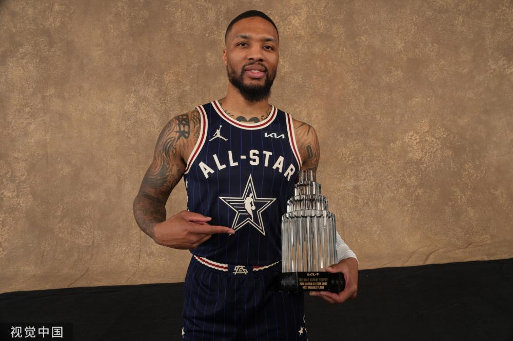 的表现使得 的表现使得