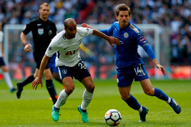 依然展现出 依然展现出